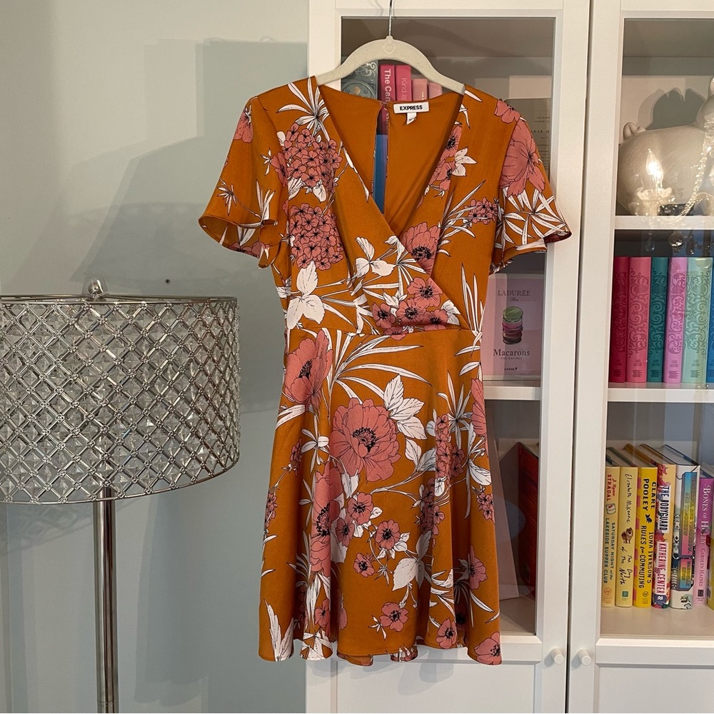 Orange floral short sleeve flowy mini dress